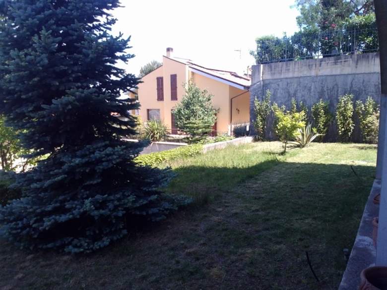 Villa seminuova in zona Porta Nuova a Pescara