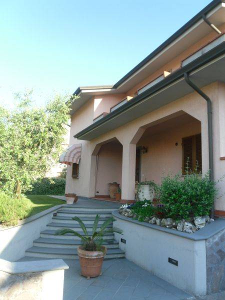 Villa in ottime condizioni in zona Badia Pozzeveri a Altopascio