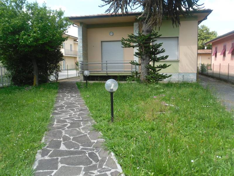 Villa abitabile a Capannori
