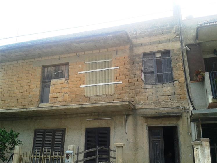 Casa singola in Via Damasco in zona Sampieri a Scicli