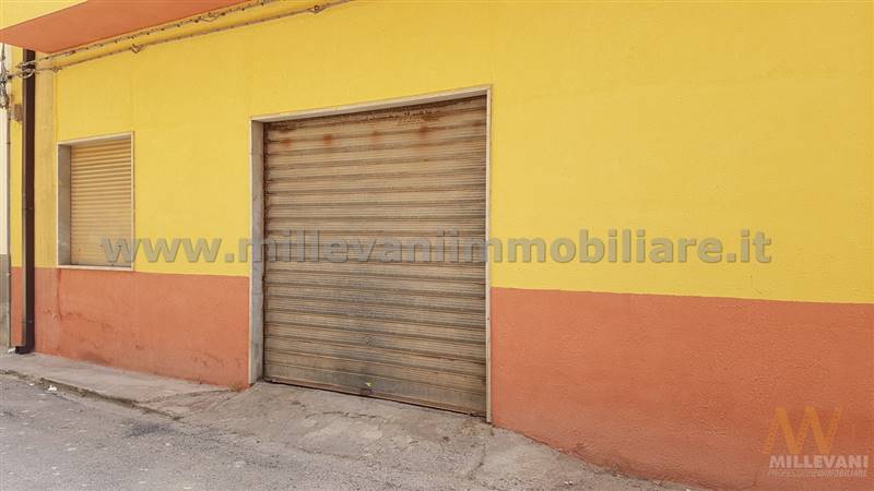 Garage / Posto auto in Donnalucata - Via xx Settembre in zona Donnalucata a Scicli
