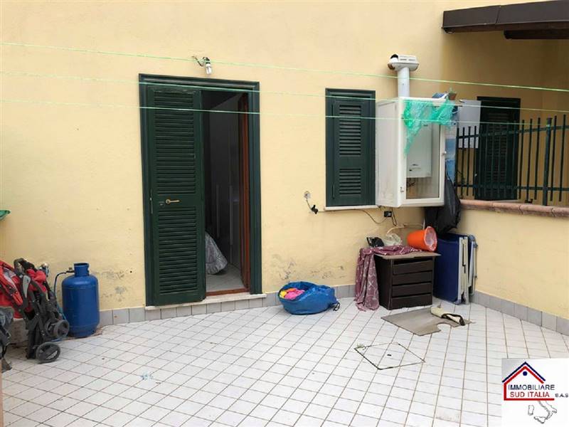 Trilocale in Via Madonna del Pantano in zona Licola-varcaturo a Giugliano in Campania