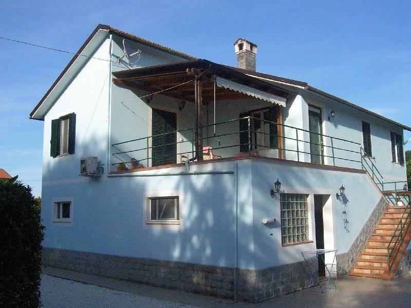 Villa in Località Torre San Patrizio, Snc a Fermo