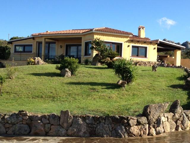 cannigione vendesi villa