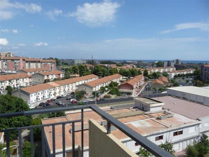 Trilocale in zona Via Palermo - Nesima a Catania