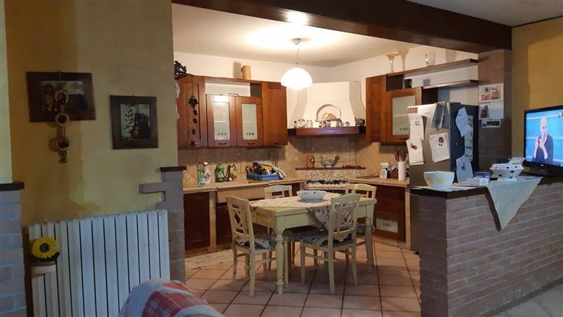 Villa a schiera in ottime condizioni in zona Monticelli a Ascoli Piceno