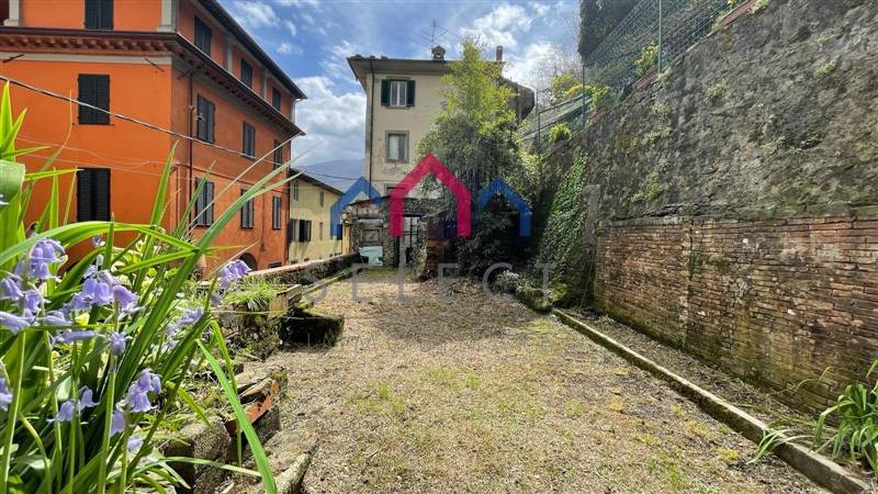 Appartamento da ristrutturare in zona Ponte a Serraglio a Bagni di Lucca