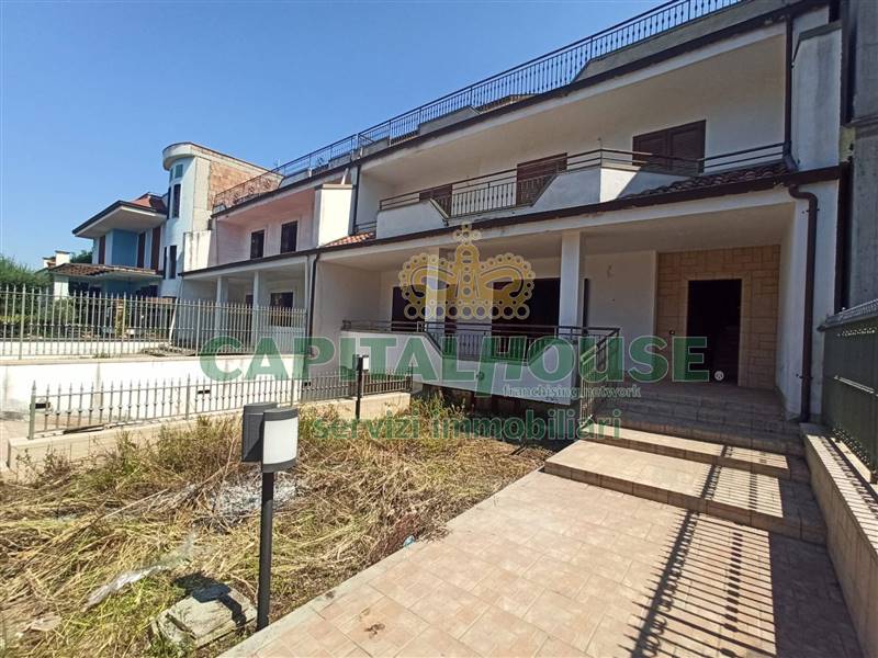 Villa a schiera in Via Orto a Striano