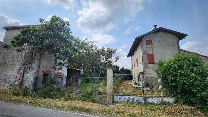 Casa singola in Frazione Poggiolo a Montu'Beccaria