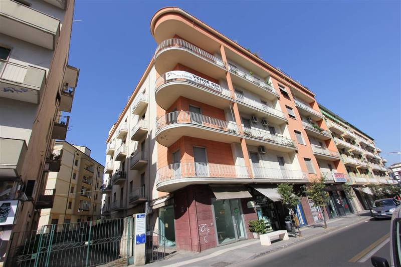 Appartamento in Via Gerolamo Caloprese in zona Centro Città a Cosenza