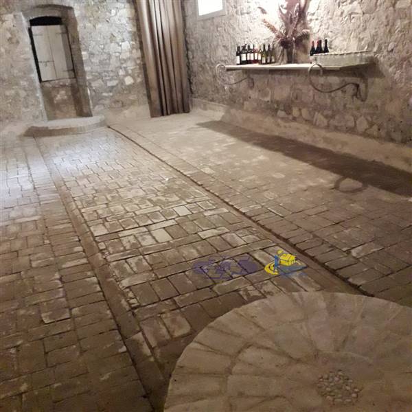 B cantina di stagionatura del 600 (3).jpg