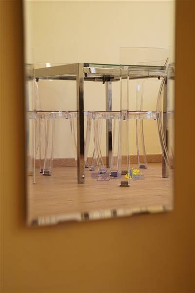 PARTICOLARE TAVOLO PRANZO.JPG