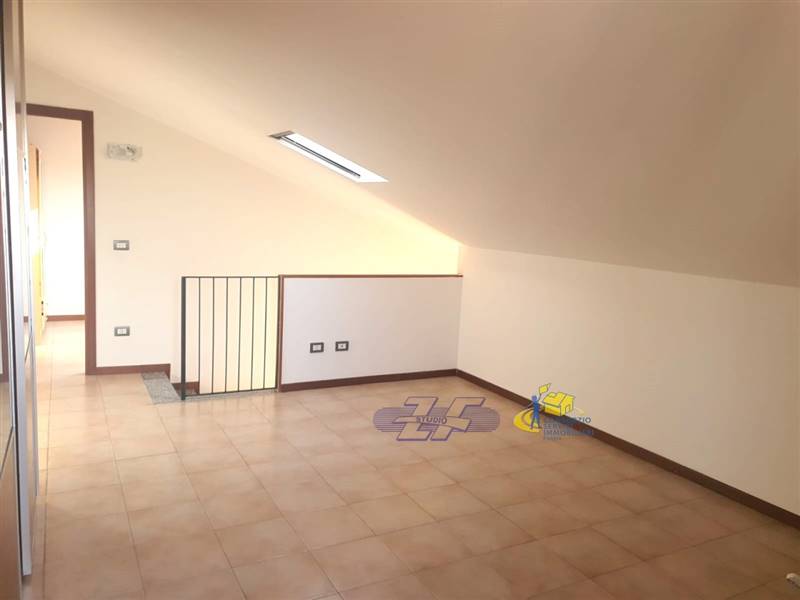 WhatsApp Image 2025-02-24 at 11.43.39 (1).jpeg