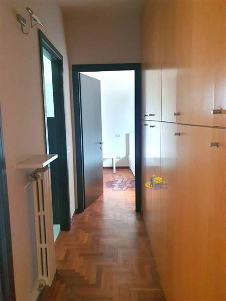 WhatsApp Image 2025-02-27 at 09.32.47 (1).jpeg