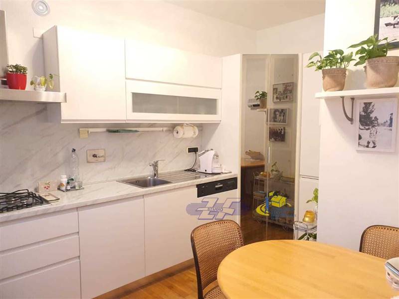 WhatsApp Image 2025-04-07 at 17.02.16 (1).jpeg