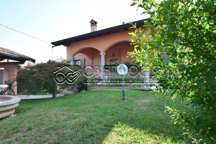 Villa ristrutturata a Cuggiono