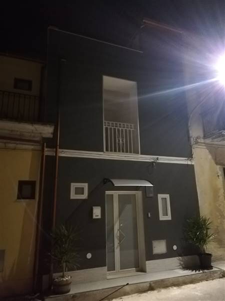 Casa singola in Via Petrarca 9 a Avola
