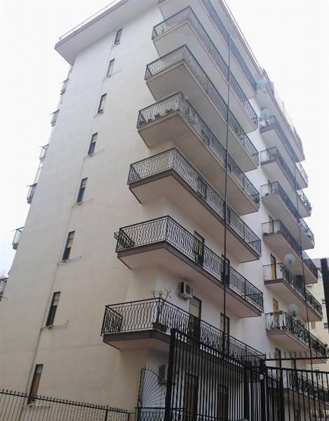 Quadrilocale in Via Giuseppe li Bassi a Palermo