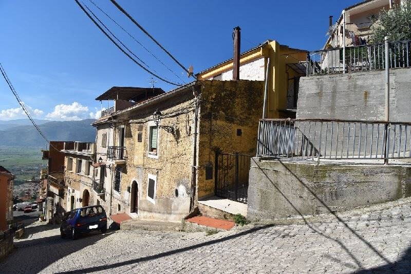 Casa singola in Via Benvenuto Cellini, 00 a Sala Consilina
