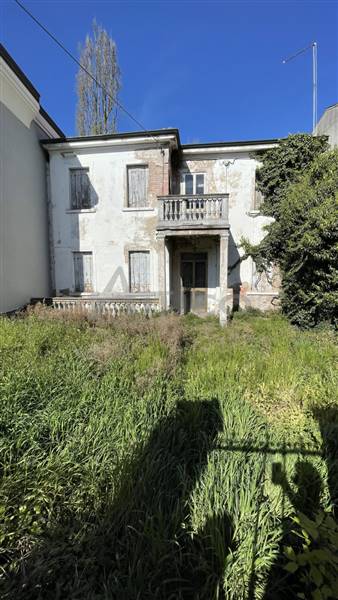 Casa semi indipendente in Centro Storico ro a Rovigo