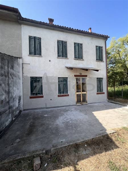 Casa singola in Via Solferino ro in zona Boara Polesine a Rovigo