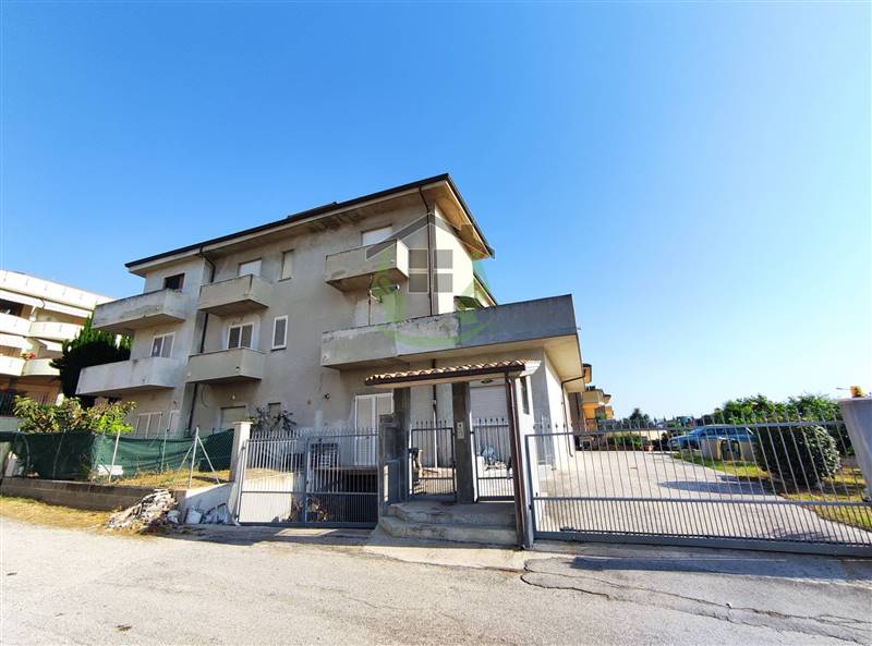 Appartamento in Via Claudio Monteverdi in zona Marina di Altidona a Altidona