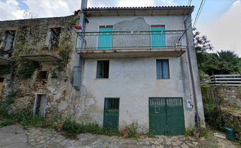 Casa singola in Via s. Antonio in zona Zoppi a Montecorice
