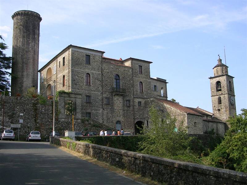 Bagnone_castello.jpg