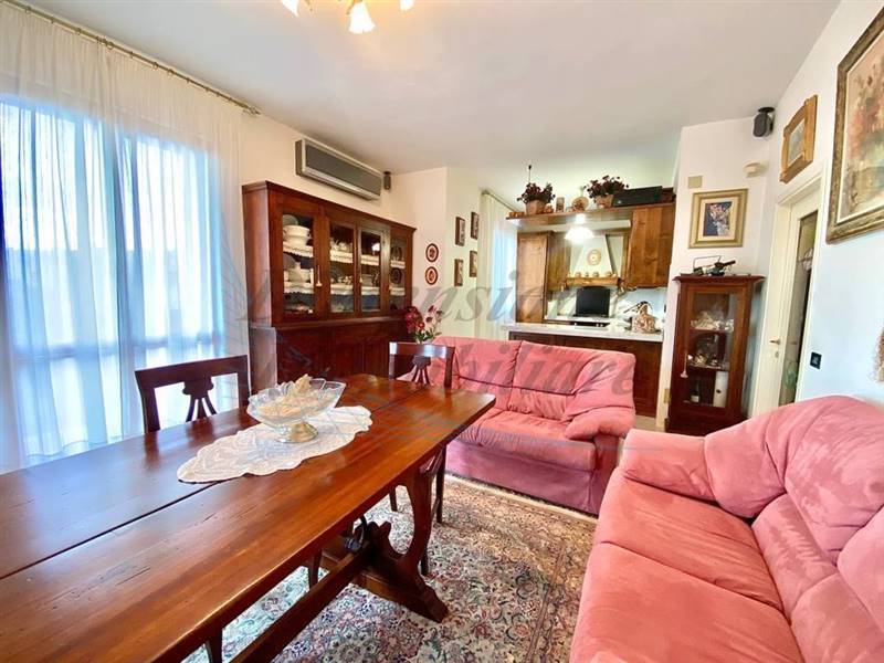 photo_5810003502448099172_y (FILEminimizer).jpg