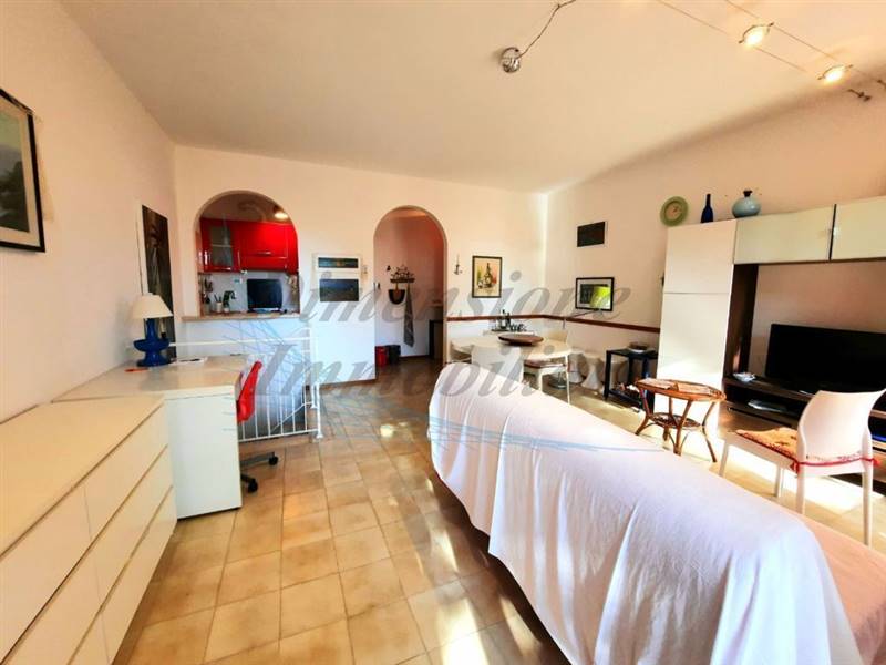 photo_5915604030858575747_y (FILEminimizer).jpg