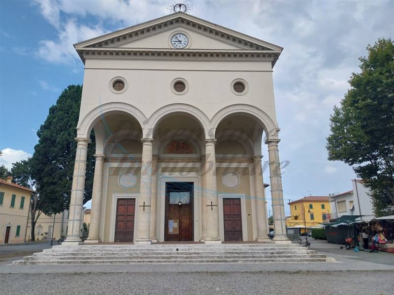 LA CHIESA DI VADA.jpg