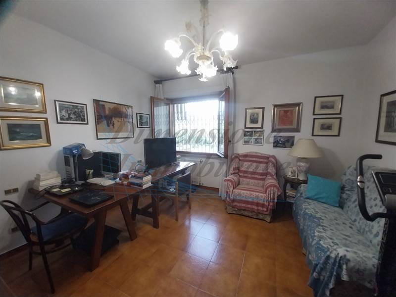 Studio (3? camera).jpg