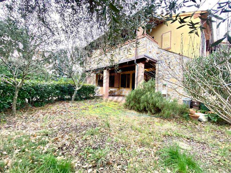 appartamento in vendita a Santa Luce in zona Pomaia