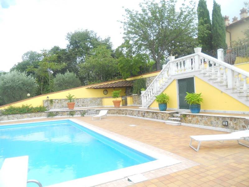 Villa in Via Palvotrisia 92 a Castelnuovo Magra