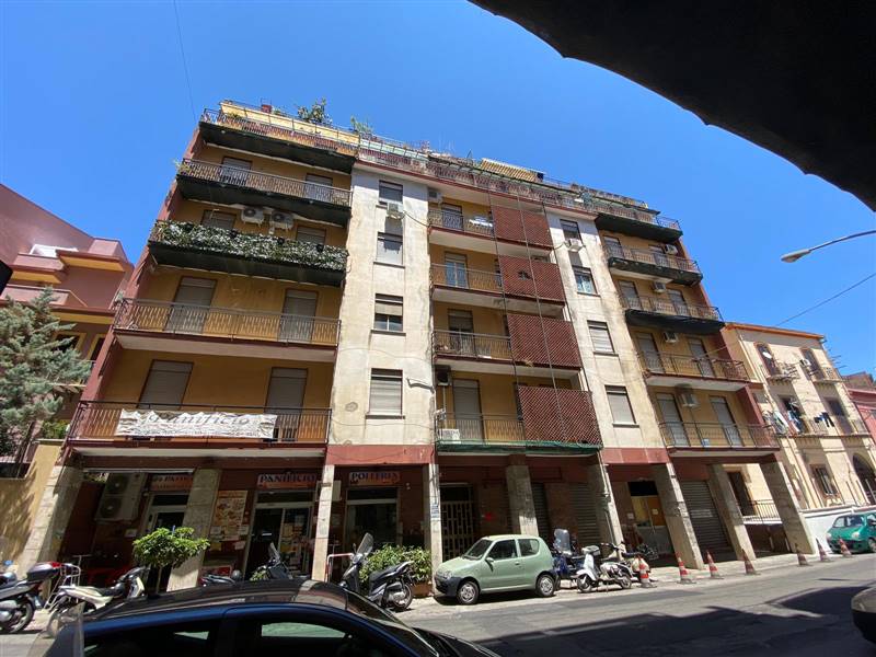 Quadrilocale in Corso Pisani 177 in zona Calatafimi Bassa a Palermo