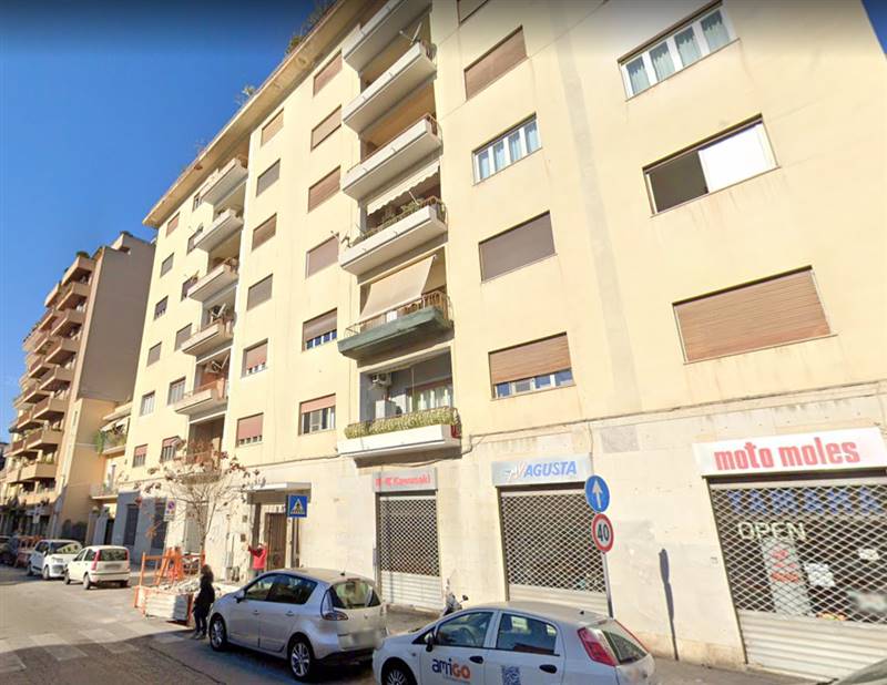 Appartamento in Via Impertaore Federico 60 in zona Sampolo a Palermo