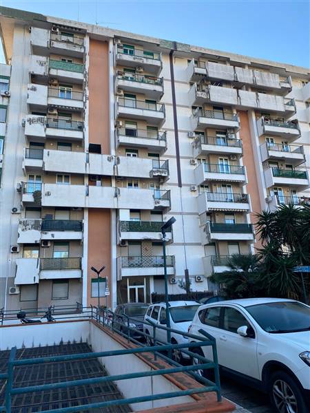 Trilocale in Via Caduti Sul Lavoro 30 in zona Tommaso Natale a Palermo