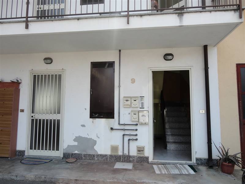 accesso vano scala esterno