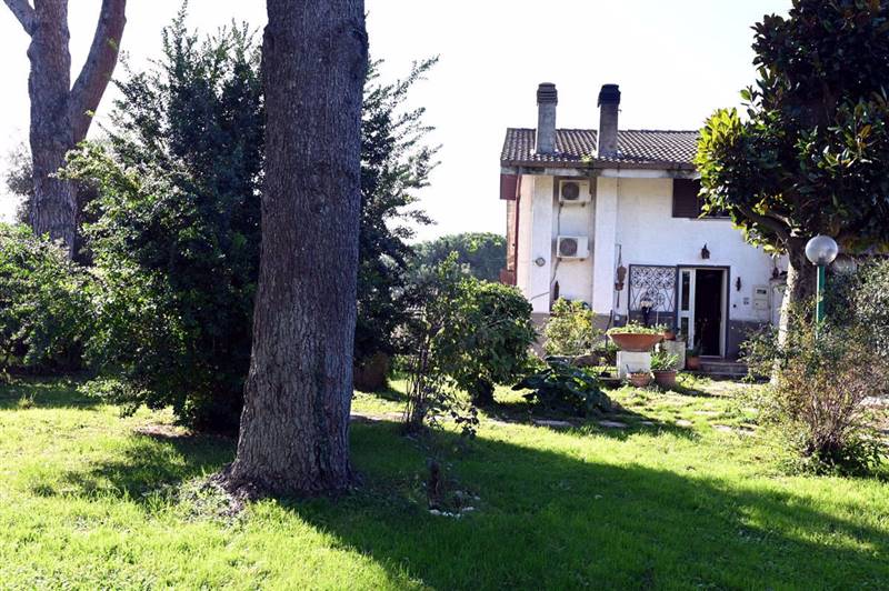 Villa in Via Appia Nuova km 21, 87 a Marino