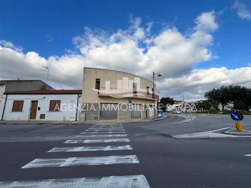 WhatsApp Image 2025-12-11 at 16.03.06 (1).jpeg