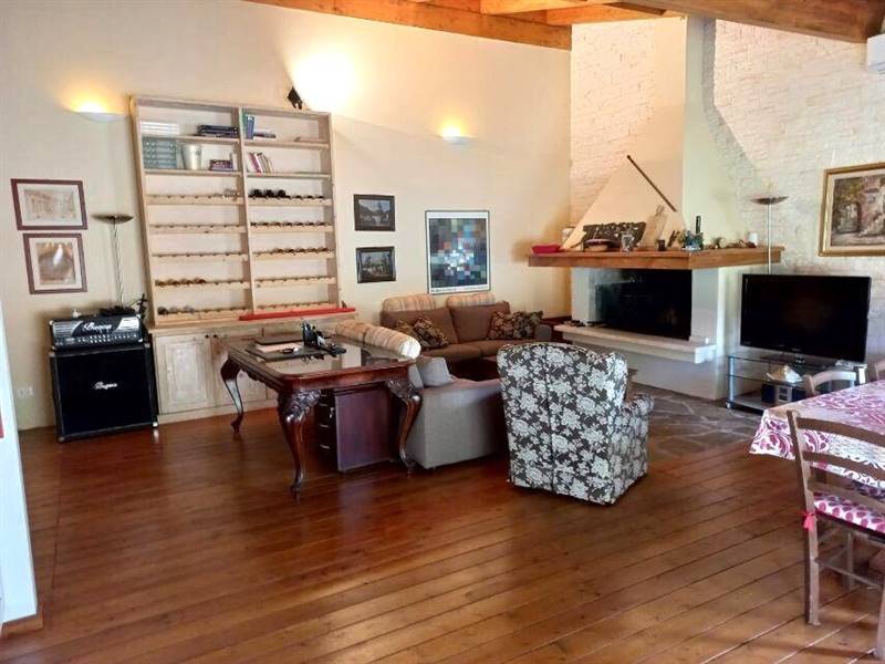 WhatsApp Image 2025-11-14 at 12.09.33 (1).jpeg