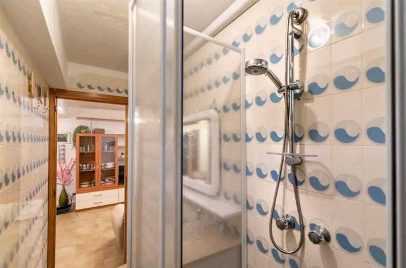 WhatsApp Image 2025-12-21 at 14.24.34 (1).jpeg