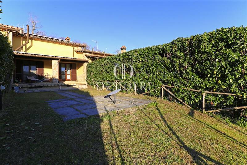 Villa a schiera in Via Delle Schiacciaie 21 in zona Montelaterone a Arcidosso