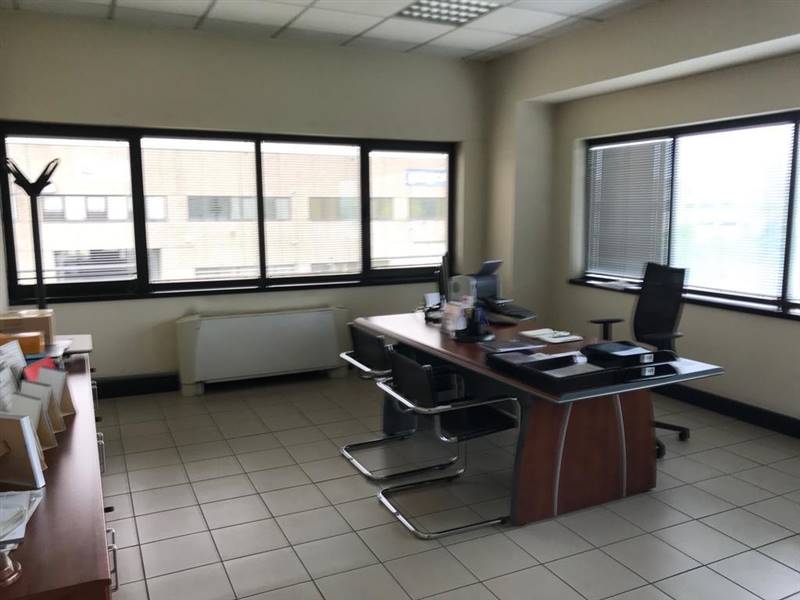 foto ufficio d'angolo nord.jpg