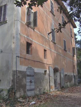 Villa da ristrutturare a Colli del Tronto